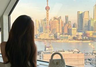 17c吃瓜官网来啦！免费瓜香四溢，你的八卦人生就从这里开始！