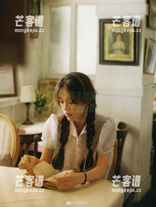 17吃瓜 谁说收藏不能闲着看?“17吃瓜”的爆料就是我的心头好!