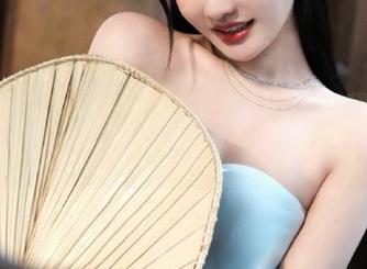 每次下载17吃瓜网，我都想问：这瓜还能再甜点吗？