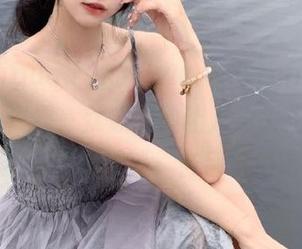 “www.51chigua.fun”的资源，就像那种让人一头扎进去就不想出来的诱惑，告别自由吧！