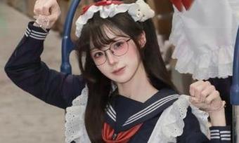 于八卦世界里漫游，得益于“51吃瓜”的今日更新，真是爽！