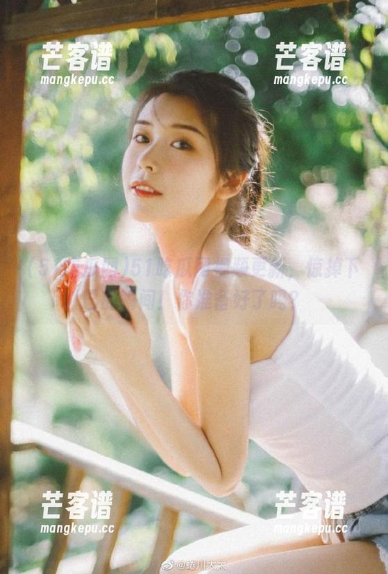 51吃瓜网视频更新，惊掉下巴的瞬间！你准备好了吗？