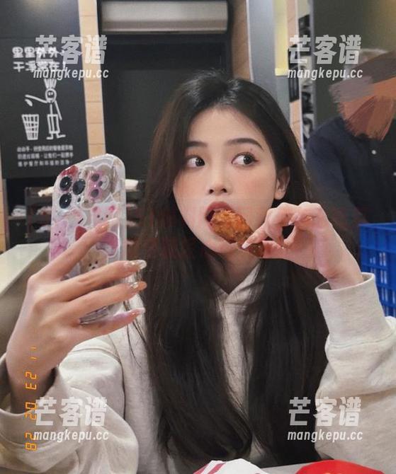 51爆料网官网教你怎么吃瓜，顺便减轻心理负担！