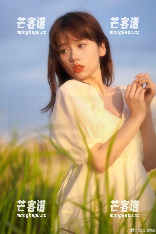 在52吃瓜网址探险，每次点击都让我觉得永不迷路，真希望生活也这么简单！