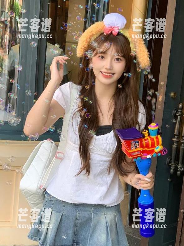 52吃瓜 网址里的奇妙冒险,52吃瓜带你探秘瓜田乱象!