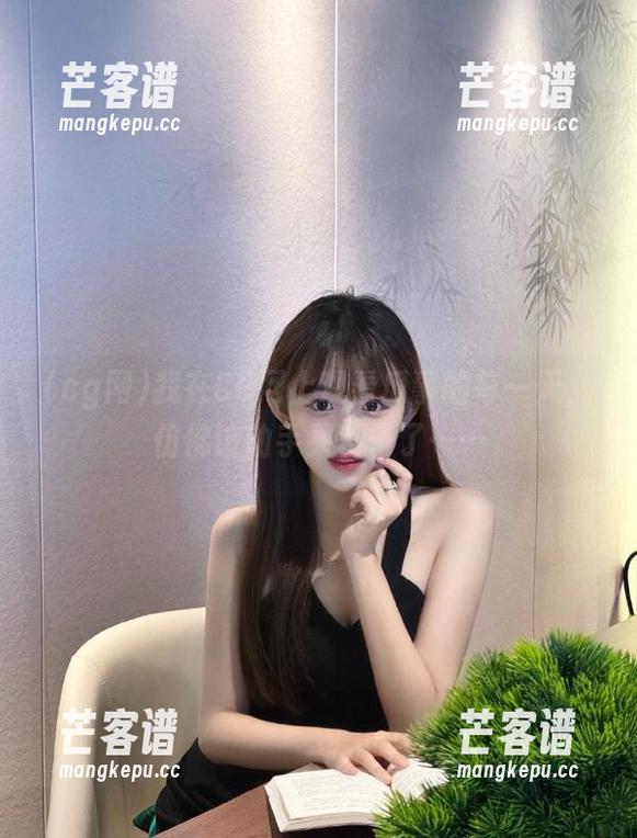 cg网 我在CG网上观看瓜事的每一天,仿佛该动手买种子了……