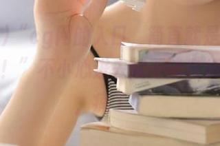 “cg网的入口，简直就是八卦界的黑洞！”不小心进去就不能自拔，哈哈，疯了！