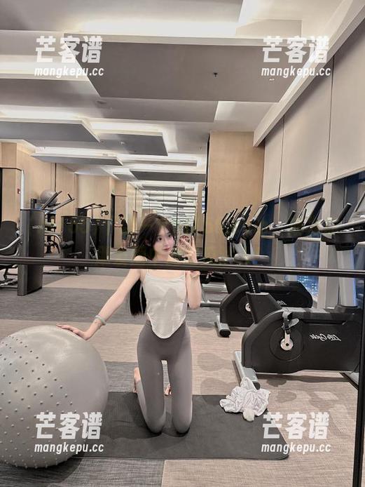 下载一个hl155.ccm，成为你朋友圈中的吃瓜达人！