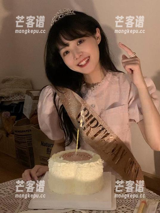 www.吃瓜 每天都在观看,分分钟变成了八卦小达人,www.吃瓜真是我的最爱。
