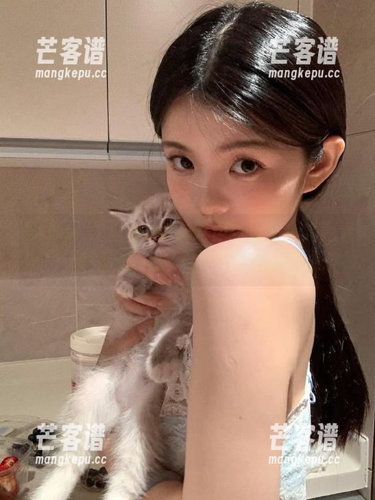www.吃瓜 www.吃瓜:让我每晚观看,想好好生活又忍不住偷偷吃瓜。