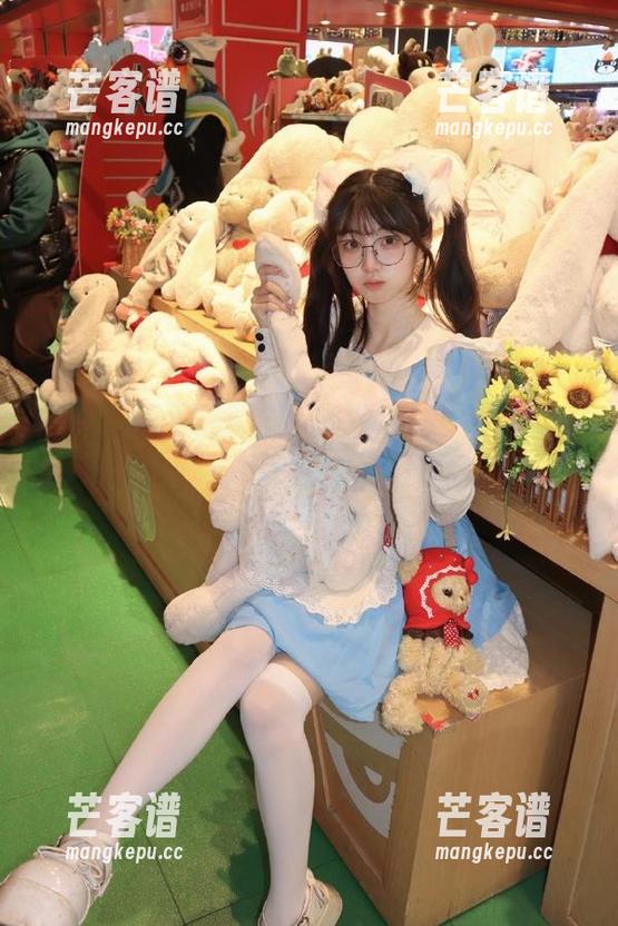 五一吃瓜app免费版评论区简直成了战场！谁能懂我的愁？