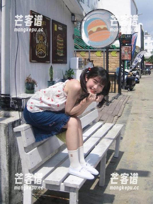 冲哥黑料精选 冲哥黑料精选,黑料主页直达——吃瓜心态要稳住哦!