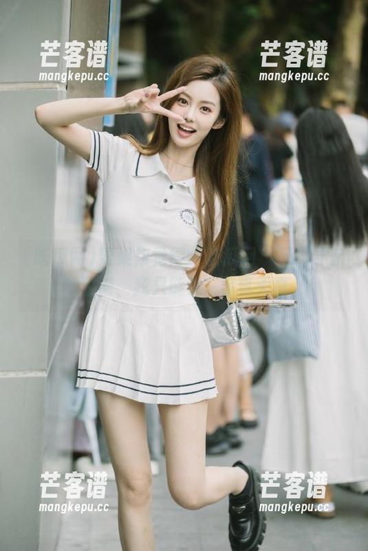 吃瓜网 如果你觉得“吃瓜网”下载导航靠谱,我只能说...你真天真