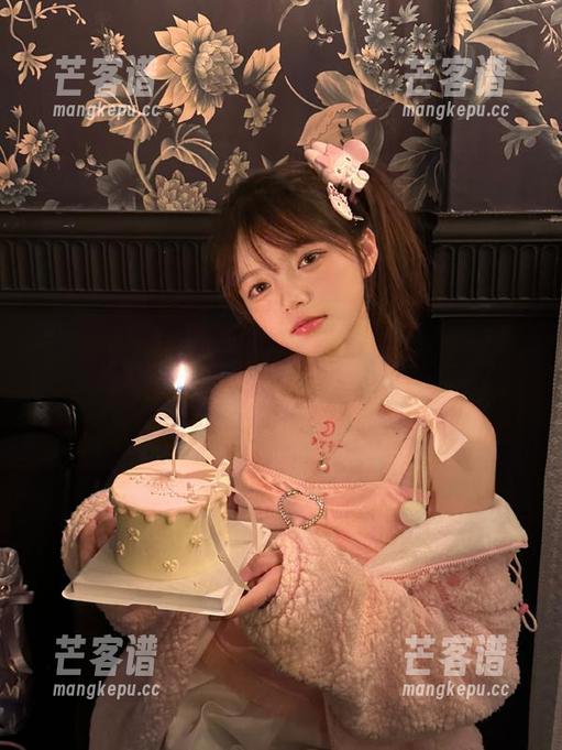 吃瓜黑料 报名“吃瓜黑料”的在线视频,结果只剩我和狗子一起我们吃瓜看首页的无限循环?