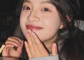 神奇网页，娱乐718吃瓜苹果下载，撒下的都是八卦的种子！