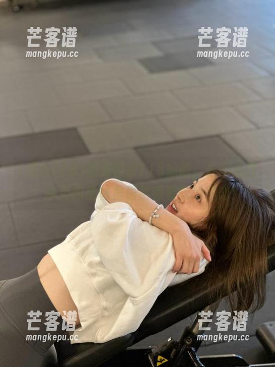 漫游娱乐718贴吧，永不迷路：今天的热帖里居然藏着我的初恋！