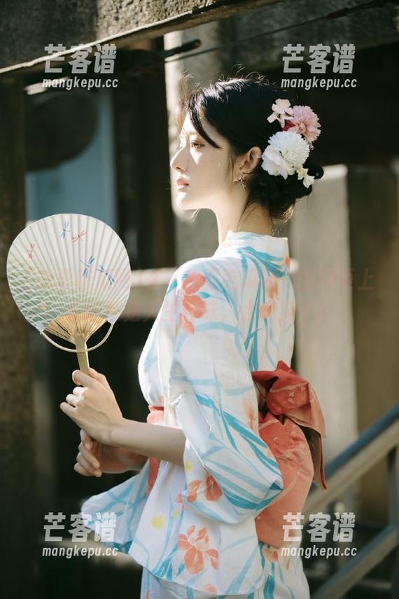 在‘我要吃瓜网’的网页上看的都是人生百味，太真实了！