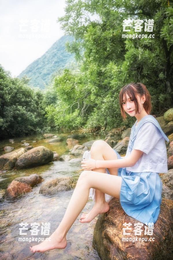 海角吃瓜 在海角吃瓜,永久收获欢乐,就像吃了个大甜瓜!