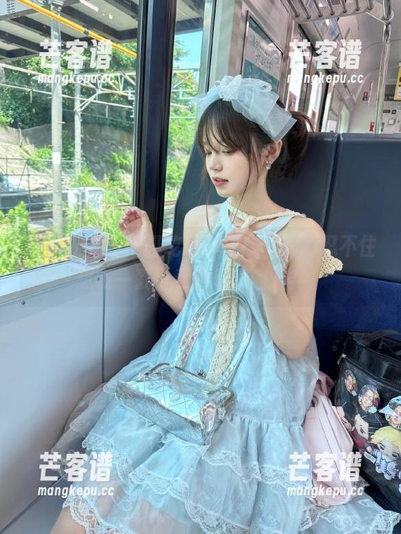 网曝吃瓜 网曝吃瓜苹果版,真的忍不住想戳一戳,看看里面的八卦!