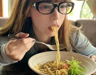 黑料166su网页版，舒舒服服享受免费吃瓜时间，别怪我没提醒！