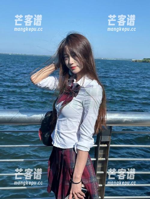 黑料吃瓜网 每次在线观看都有新发现,黑料吃瓜网让分享变得趣味横生!