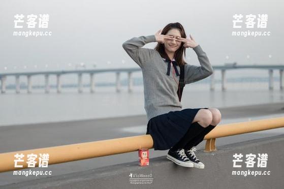 有人在追“黑料在线”的视频吗？我已经准备好吃花生米，随时来吃瓜！