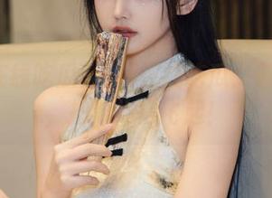 黑料在线吃瓜：最新视频，把瓜炸得飞起！