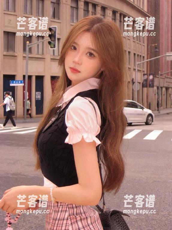沉迷于黑料社发布的料，感觉自己都变成了‘蹲守大师’！