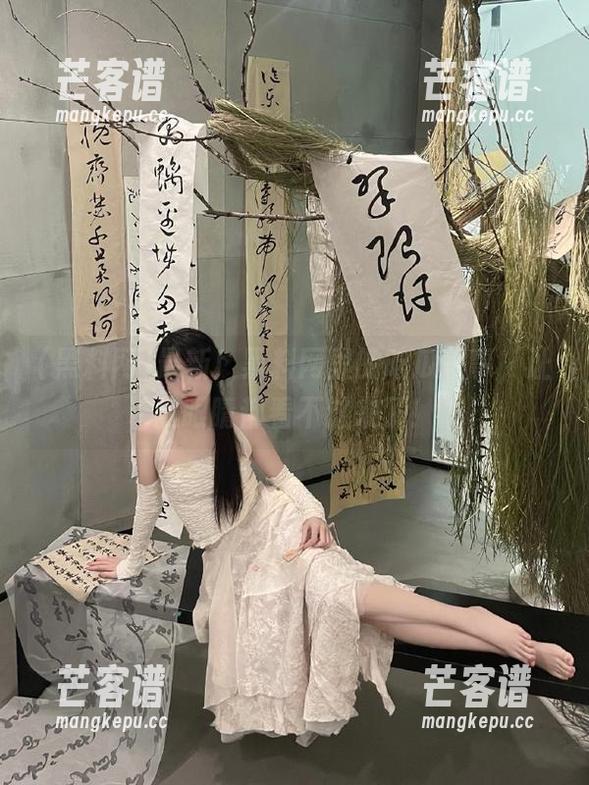 最新！黑料网里的吃瓜轶事，让我眼睛都看不过来了！