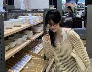 “黑料网址”精彩不断，直达八卦的终极秘密！