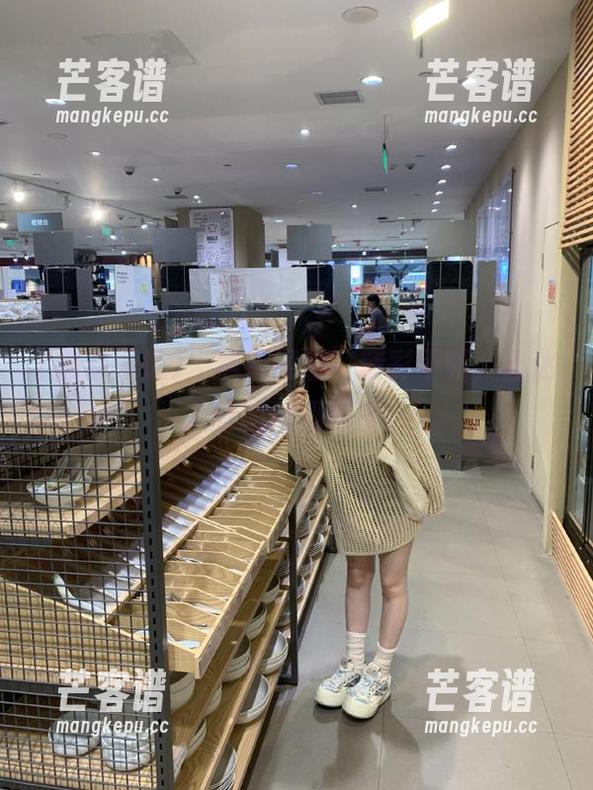 黑料网址 “黑料网址”精彩不断,直达八卦的终极秘密!